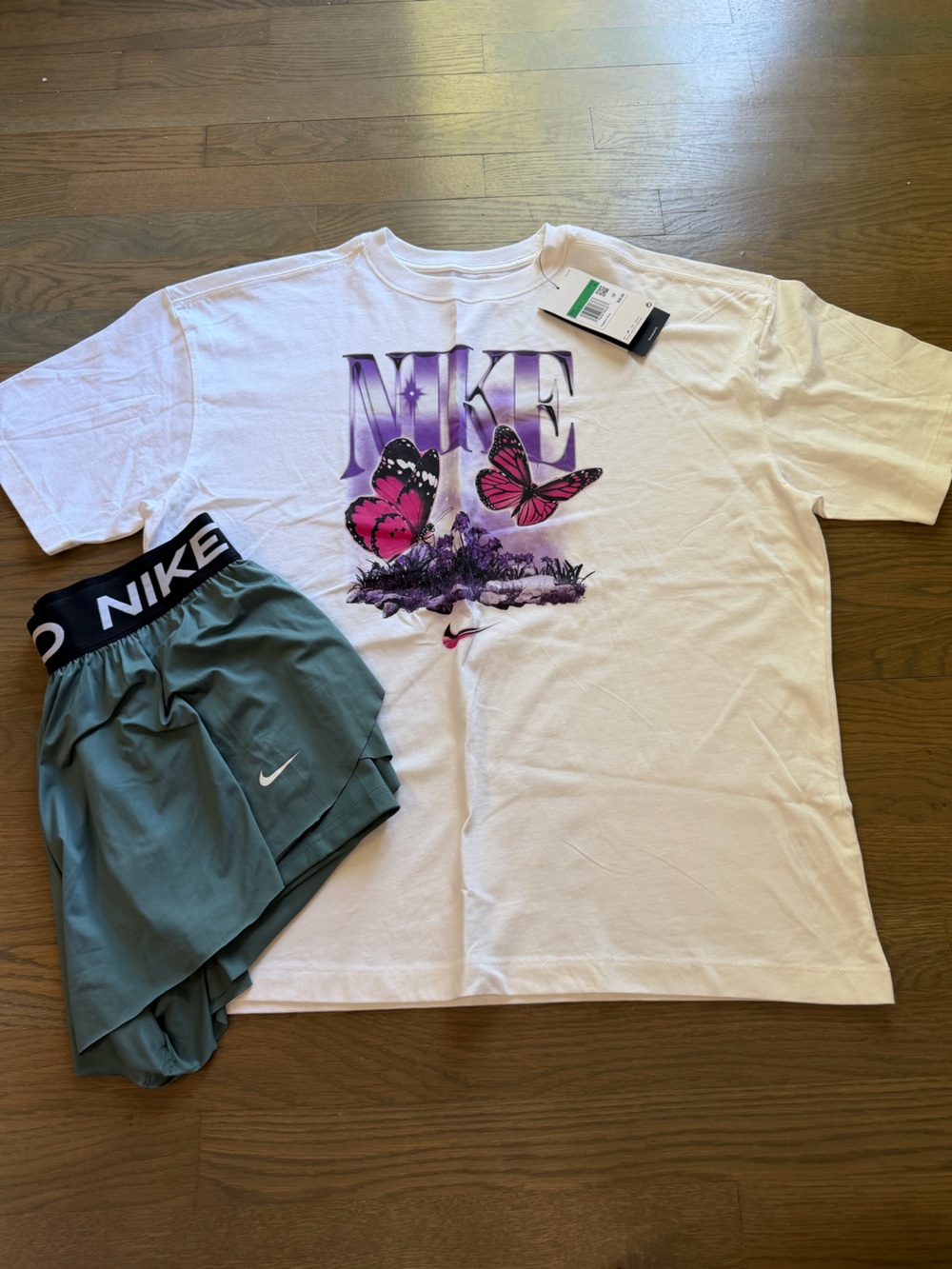 NWT Nike Girls Set size XL